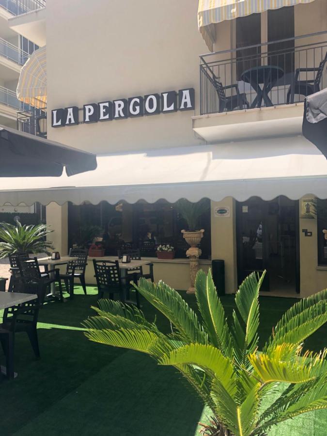 Hotel La Pergola Bellaria-Igea Marina Extérieur photo