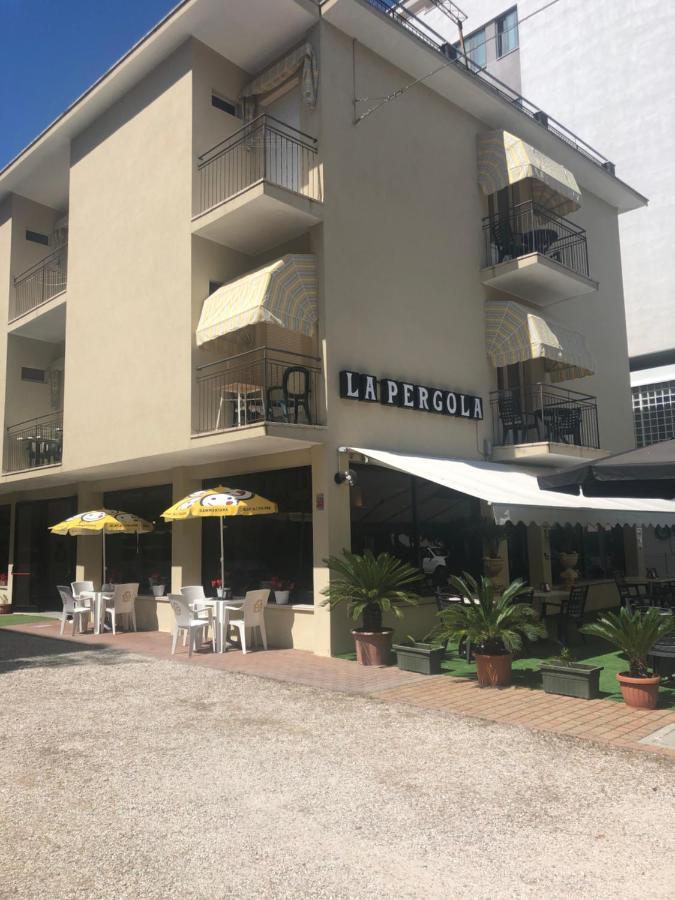 Hotel La Pergola Bellaria-Igea Marina Extérieur photo