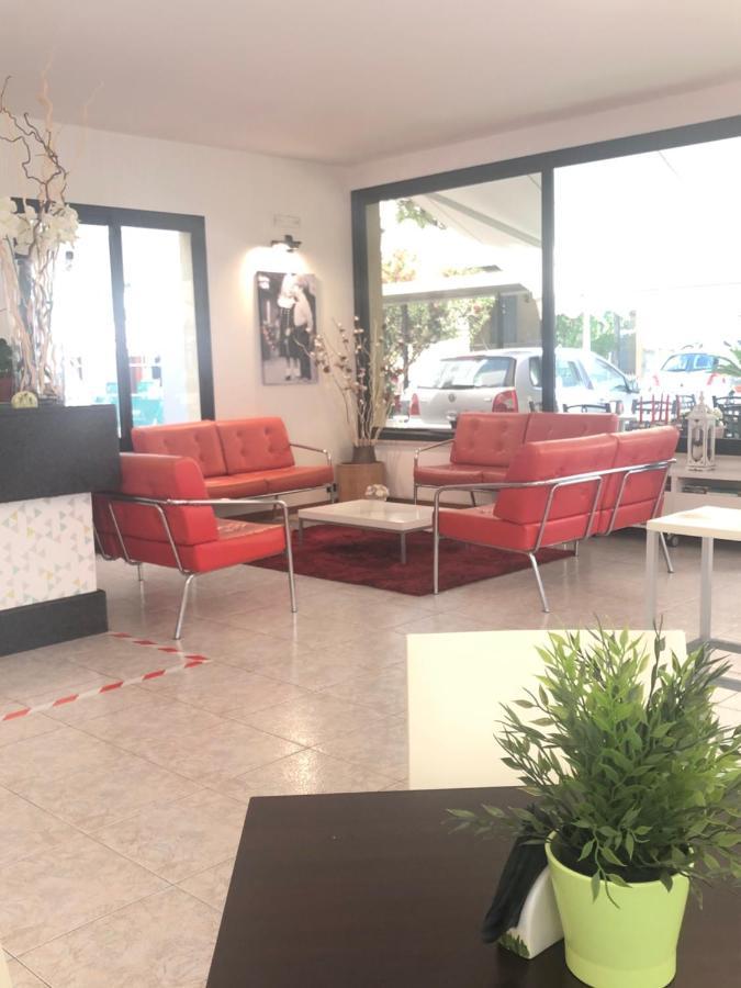 Hotel La Pergola Bellaria-Igea Marina Extérieur photo