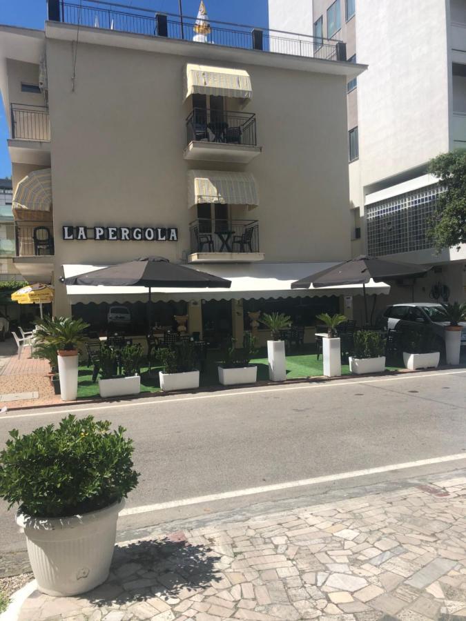 Hotel La Pergola Bellaria-Igea Marina Extérieur photo