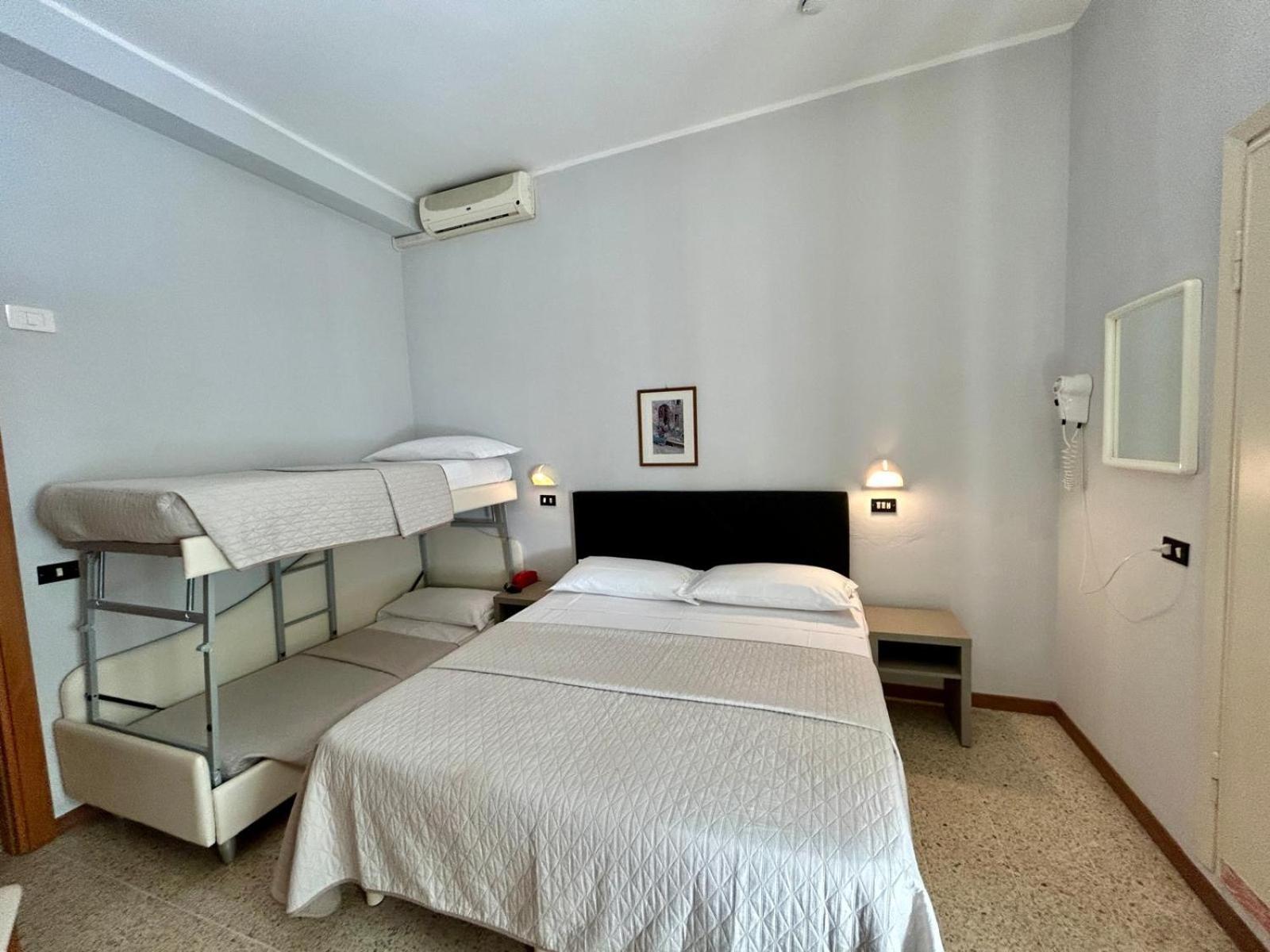 Hotel La Pergola Bellaria-Igea Marina Extérieur photo