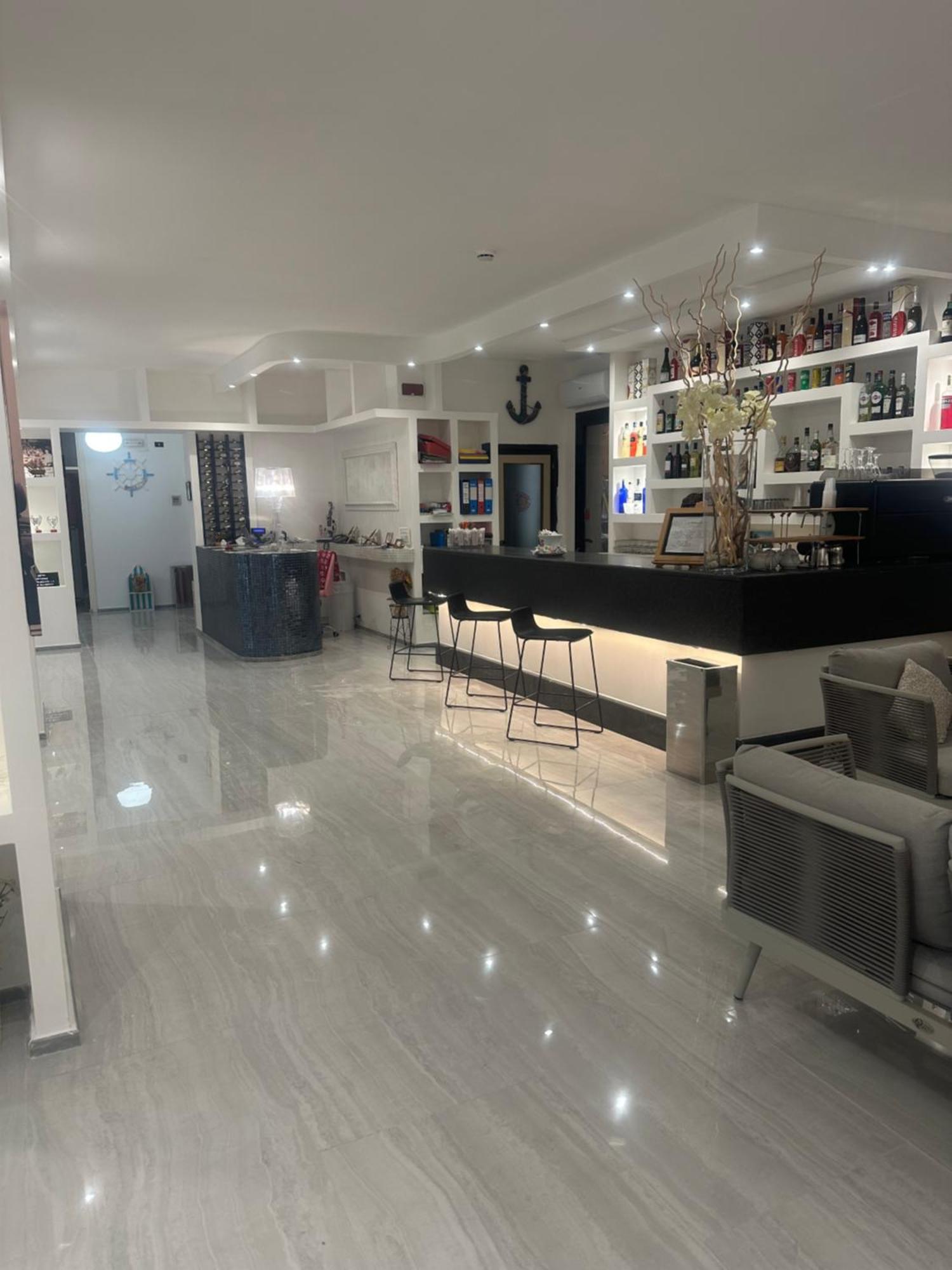 Hotel La Pergola Bellaria-Igea Marina Extérieur photo
