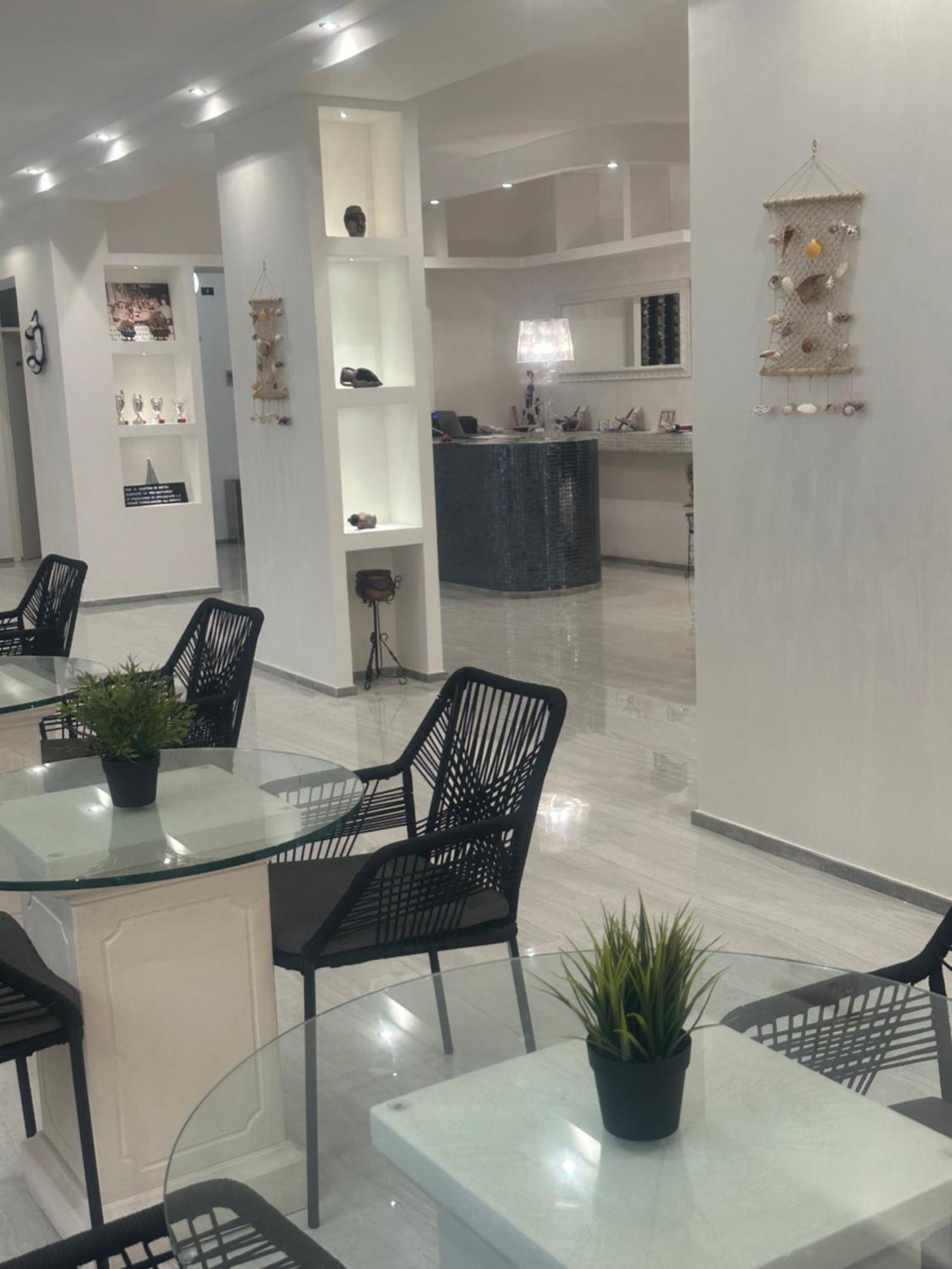 Hotel La Pergola Bellaria-Igea Marina Extérieur photo